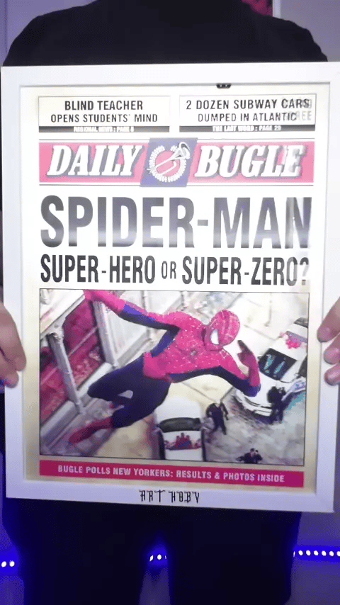 Hareketli Spiderman Tablo | 3 Boyutlu Değişen Görselli Poster (30x40)