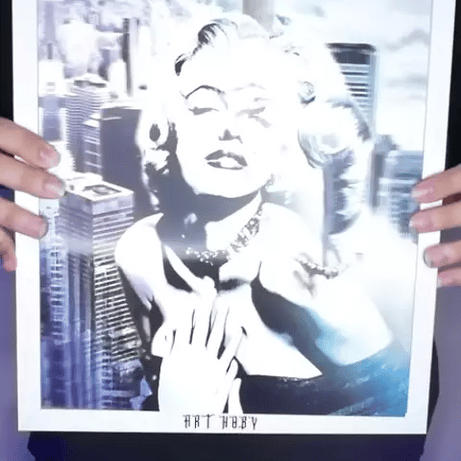 Marilyn Monroe Sanat Posteri – 3D Hareketli New York Arka Planlı (Lenticular)